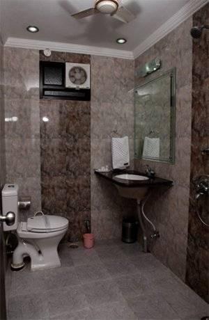 Hotel Pahwa International